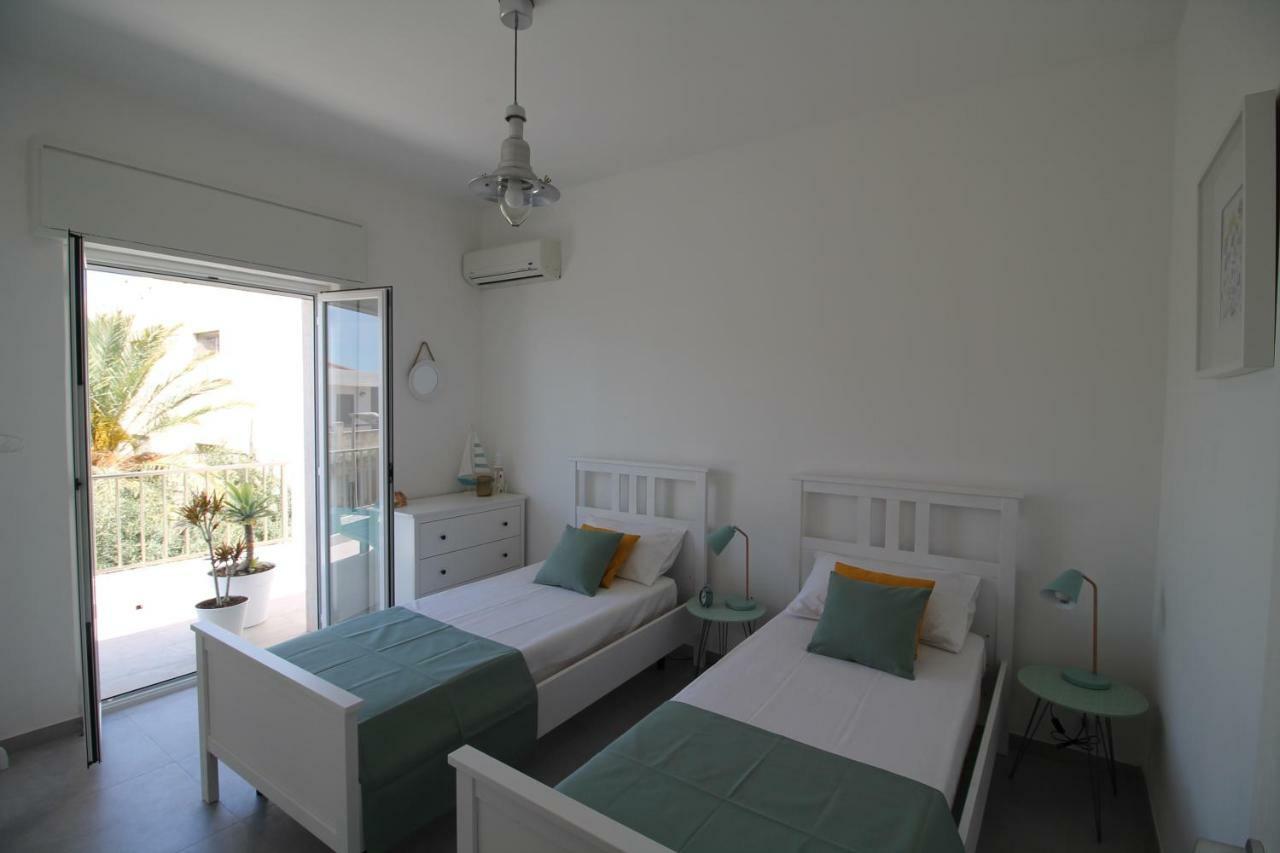 Colori A Mare Apartment Villaggio Azzurro Exterior photo
